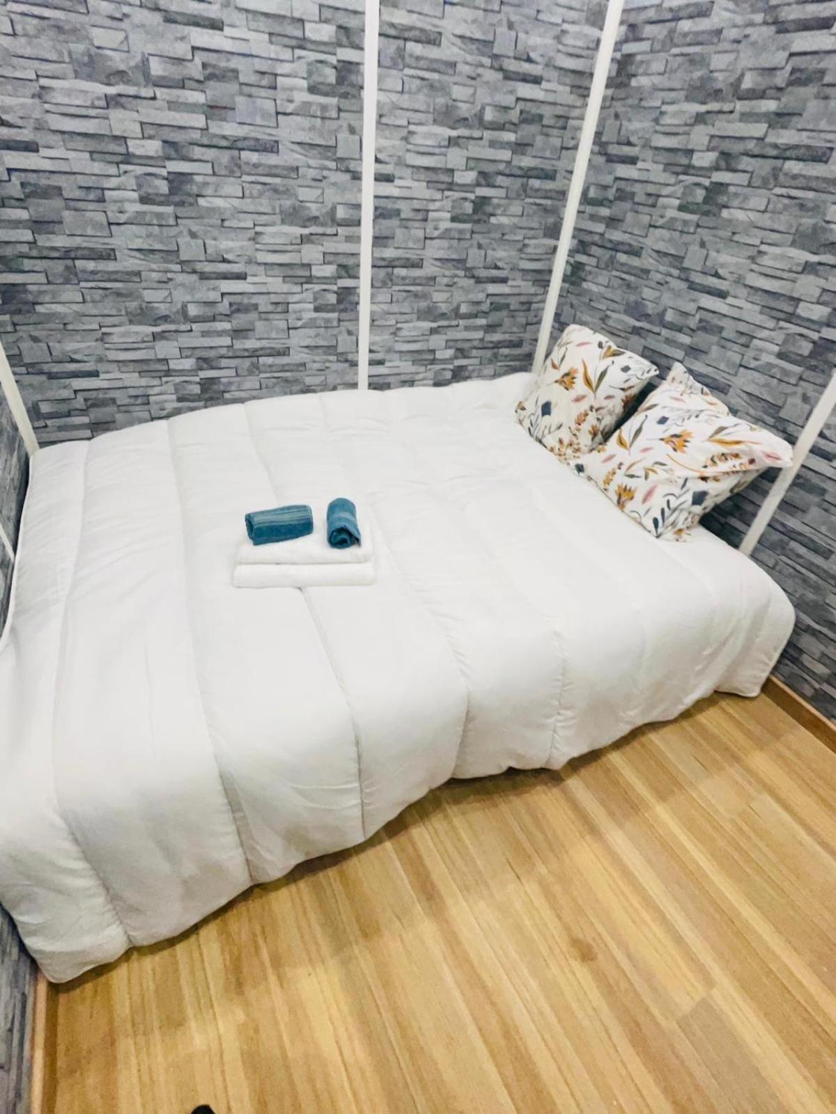 Studio Confortable- Disneyland Paris - Val D Europe - Plein Centre Ville Meaux - 2 Pers Bagian luar foto