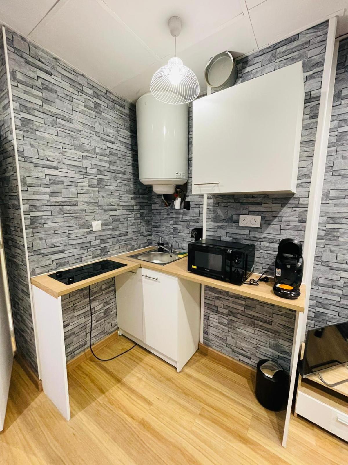 Studio Confortable- Disneyland Paris - Val D Europe - Plein Centre Ville Meaux - 2 Pers Bagian luar foto