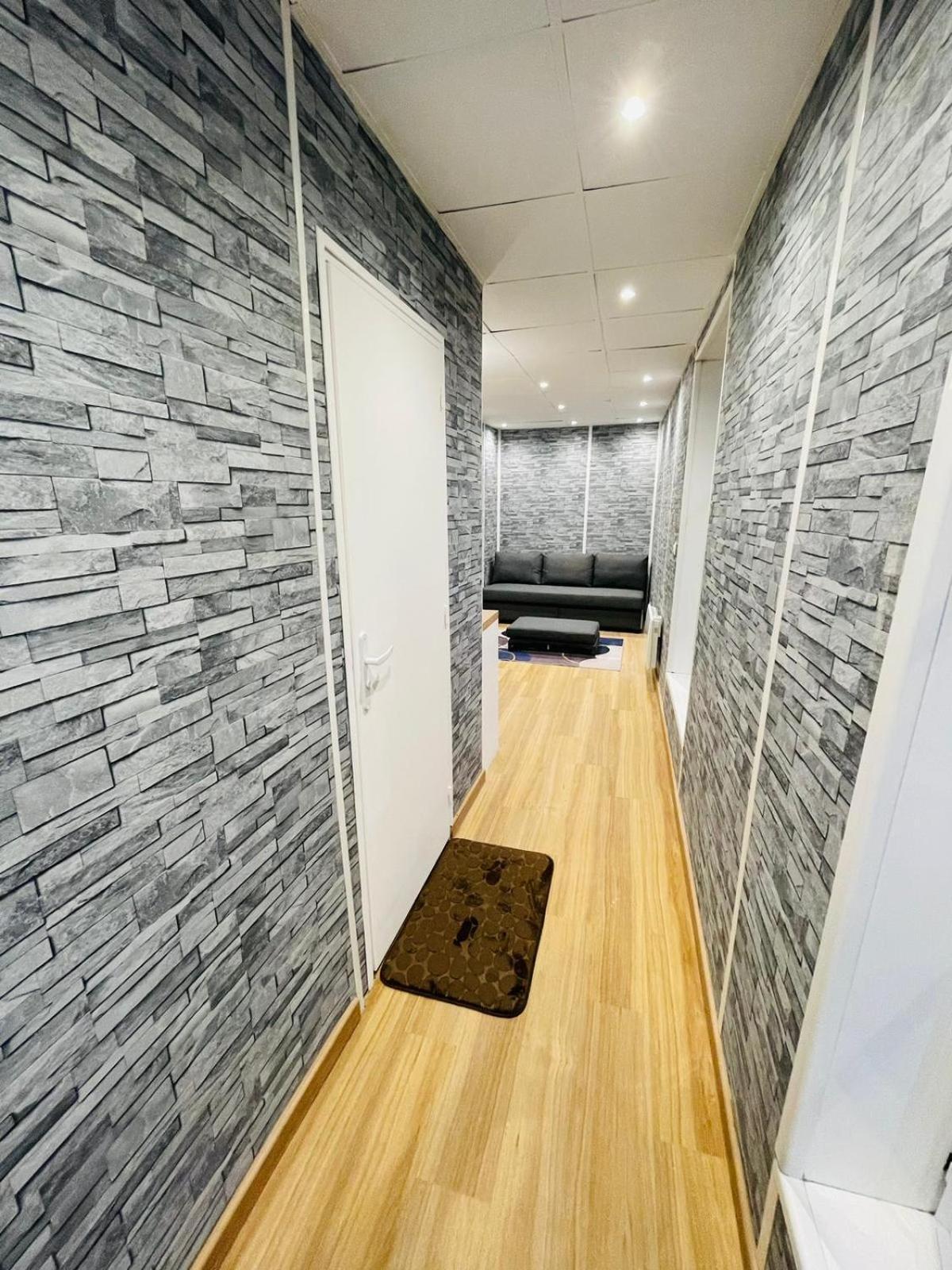Studio Confortable- Disneyland Paris - Val D Europe - Plein Centre Ville Meaux - 2 Pers Bagian luar foto
